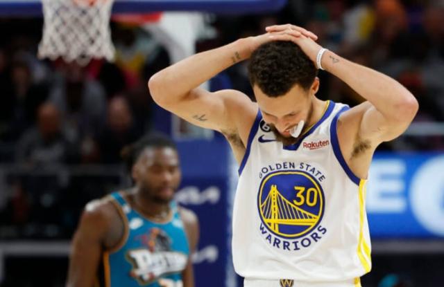 九游娱乐官网-内外线防守被活塞捅穿 卫冕冠军到底怎么了？